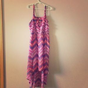 A dress with a zigzag pattern on it